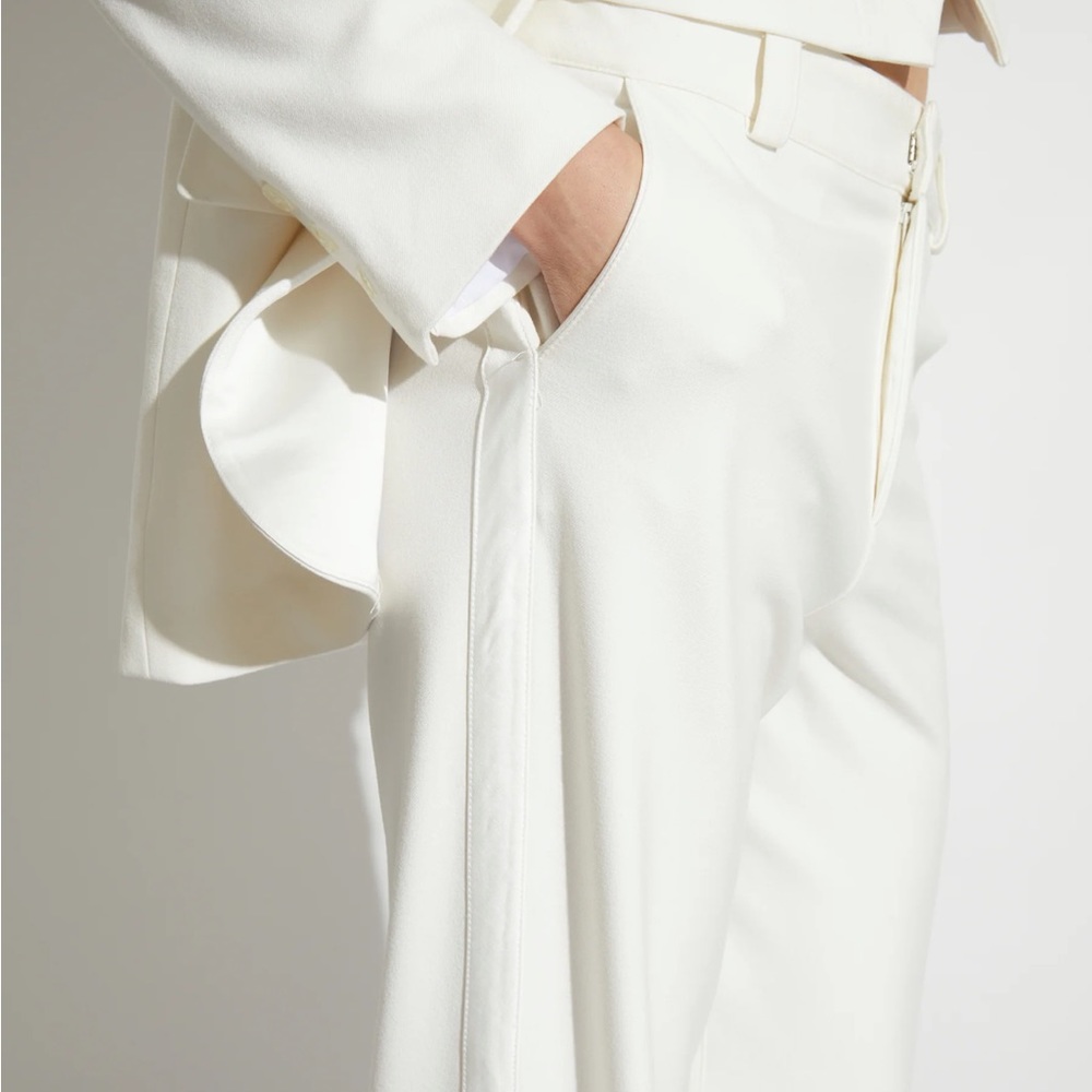 Saint Art NY 3 PIECE WHITE TUXEDO
M - Picture 4 of 14